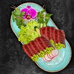 S2. TUNA SASHIMI (8 Stück)